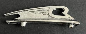 DAIMLER 250 V8 2.5 FLYING D CAR MASCOT HOOD ORNAMENT VINTAGE BONNET BADGE EMBLEM - Picture 1 of 13