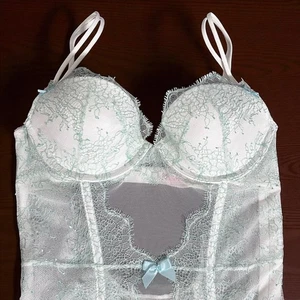 Victoria's Secret Spitzen Illusion Chantilly Bustier Strumpfband Top 34B Mintgrün Weiß - Bild 1 von 10