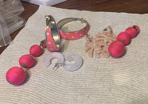 Pink Earring Lot 5 Plastic Fiber Metal Pierced Hot Pale Polka Dot White - Picture 1 of 5