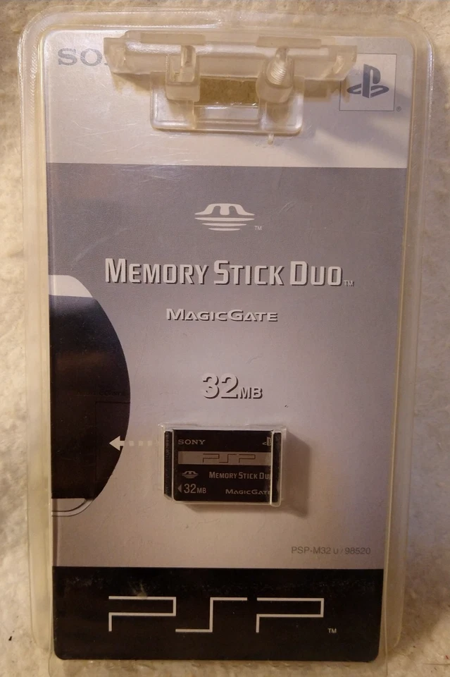 2005 Sony PSP 32mb Memory Stick Duo Magic Gate  New on card Made in Japan - Image 1 of 4