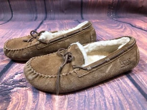 UGG Dakota Shearling Wool Suede Moccasins Slippers 5296 Big Kids 6 / 36 (2f34) - Picture 1 of 10