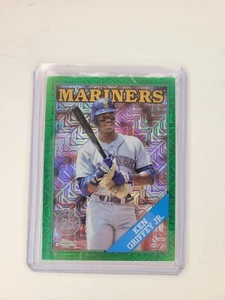2023 Topps Chrome Silver Pack T88C-66 Ken Griffey Jr. Green Refractor 28/99 - Bild 1 von 2