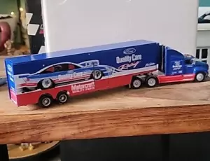 Mac Tools 1:64 Scale Transporter - Picture 1 of 5