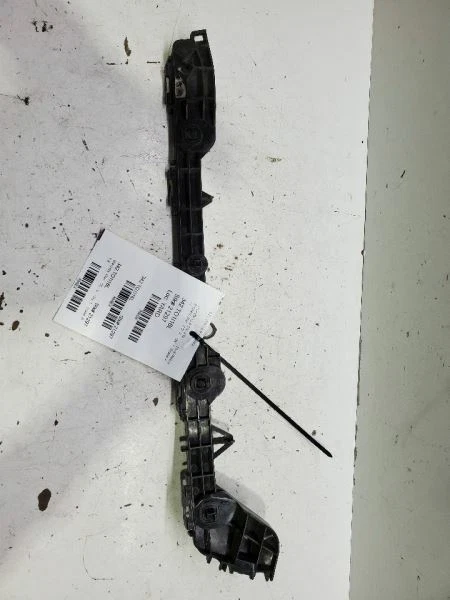 Toyota Prius 2016-2018, soportes varios, 1,8 L, número de pieza: 53705-47901 Foto 1 de 4