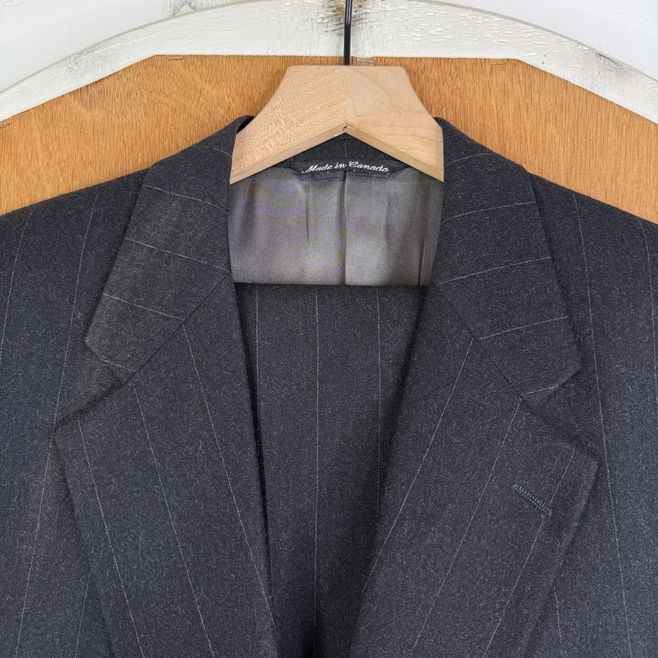 Винтажный Aquascutum костюм мужской 40R серый в тонкую полоску 2 пуговицы фланели шерсти брюки 34 x 29 - Изображение 1 из 4