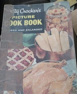 VTG 1956 Betty Crocker's Picture Cookbook Revised & Enlarged 5 Ring Binder Book - Picture 1 of 12