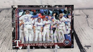2025 Topps Series 2 Texas Rangers Team Card 593 Black Diamante Foil 4/10 - Bild 1 von 11