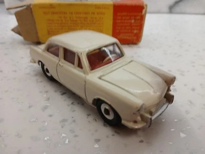 Dinky Toys 144 Volkswagen 1500, buen original en caja de piezas Foto 1 de 4