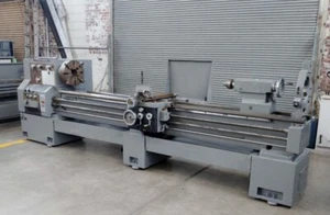 TARNOW TUJ 50M 22"/32" X 120" GAP BED ENGINE LATHE TAPER ATT. 4 JAW CHUCK - Picture 1 of 12