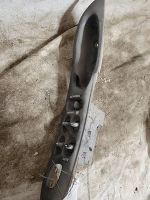 GRAND AM  1996 Front Door Switch 52403 - Image 1 of 3