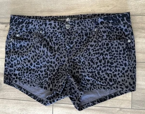 Torrid Source Of Wisdom grau Leopardenmuster Shorts Plus Größe 16 - Bild 1 von 6