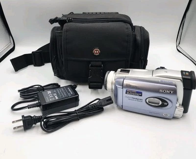  Funciona muy bien cuando está enchufado ~ Videocámara Sony Handycam DCR-TRV38 Mini DV ~ LEER Foto 1 de 4