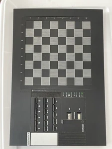 Saitek Kasparov Conquistador Electronic Chess Computer 1988 With Chess Pieces W1 - Picture 1 of 3