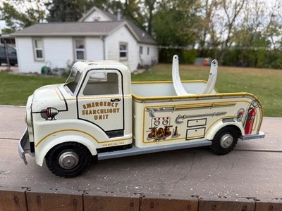 Unidad de reflector de emergencia vintage Marx camión hojalata litografía metal juguete 17,5" Foto 1 de 4