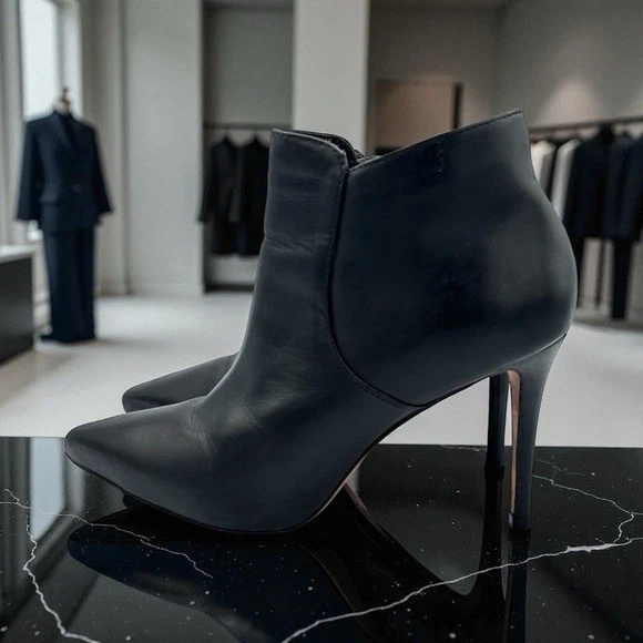 Zapatos botín Johnston & Murphy para mujer de cuero negro con cremallera al tobillo talla 8,5 Foto 1 de 4