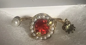 Alexander Mcqueen Ring snakes. Gold metal, pearls red stone. defect - Picture 1 of 6