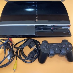 PlayStation 3 60GB FAT CECHC04 PS3 Retrocompatibile Console + Controller e Cavi - Imagen 1 de 13