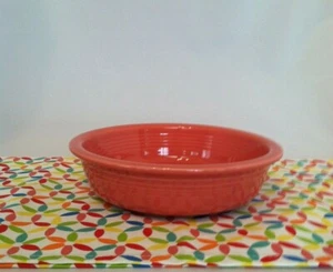 Tazón de cereal Fiestaware Flamingo mediano rosa retirado 19 oz - Imagen 1 de 3