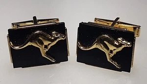 Collectable Vintage Gold Tone Trans Australian Airline Logo Cufflinks - Picture 1 of 3