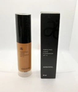 Base líquida perfeccionadora ARBONNE SPF15 30 ml, tono beige profundo - Imagen 1 de 1