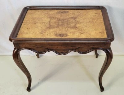 Антикварный винтажный журнальный столик 19 века из французского красного дерева - Изображение 1 из 4