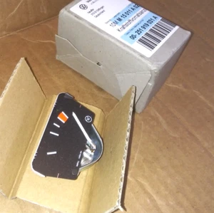 Genuine OEM Volkswagen Fuel Gauge NOS Vanagon syncro 24 25 (251919031A) - Picture 1 of 2