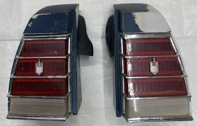 1977 Monte Carlo Tail Light  Brake Lamp Quarter Panel Extension Chrome Trim Pair Foto 1 de 4