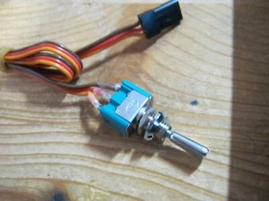 Graupner 2 Kanal Schaltmodul Nr. 4171 kurz 3 stufig Schalter 3 polig - Bild 1 von 1