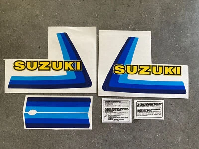 Suzuki RM250N 1979 Juego de calcomanías de reproducción / Kit de pegatinas / Kit de gráficos Foto 1 de 3