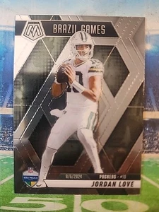 2025 Mosaic Jordan Love Games #265 / Joe Burrow #97 / Zay Flowers #126 'Play Makers' - Bild 1 von 6