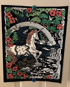 Póster borroso de luz negra gráficos occidentales arco iris unicornio sin terminar 15,5x20 - Imagen 1 de 7