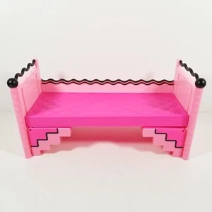 LOL Sorpresa OMG Casa de las Sorpresas Cama Pop Up con Extraíbles Piezas de Repuesto - Imagen 1 de 8