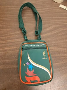 VTG Atlanta 1996 Olympics Collectors Pin Pouch Green w/ Strap & Pins! RARE - Picture 1 of 8