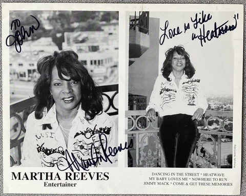 Martha Reeves Signed In Person 8x10 RARE B&W Press Photo - Authentic Cover
