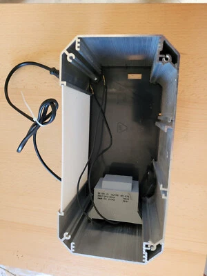 Motorträger mit Abdeckungen für Einhell VL500 Garagentorantrieb mit Trafo  - Bild 1 von 4