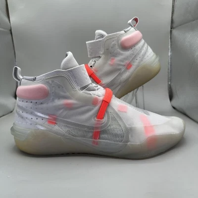Nike Kobe AD NXT FF Zapatos Para Hombres Talla 12 Blanco Rosa Tenis de Baloncesto CD0458-001 Foto 1 de 4