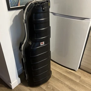 SKB Cases Hard Shell Plastic Wheeled Golf Bag Travel Case with Padding No key - Picture 1 of 24