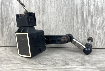 Sensor de altura de suspensión trasera BMW 2004-2016 6-784-697 X3 X5 Z4 E46 E39 Foto 1 de 4