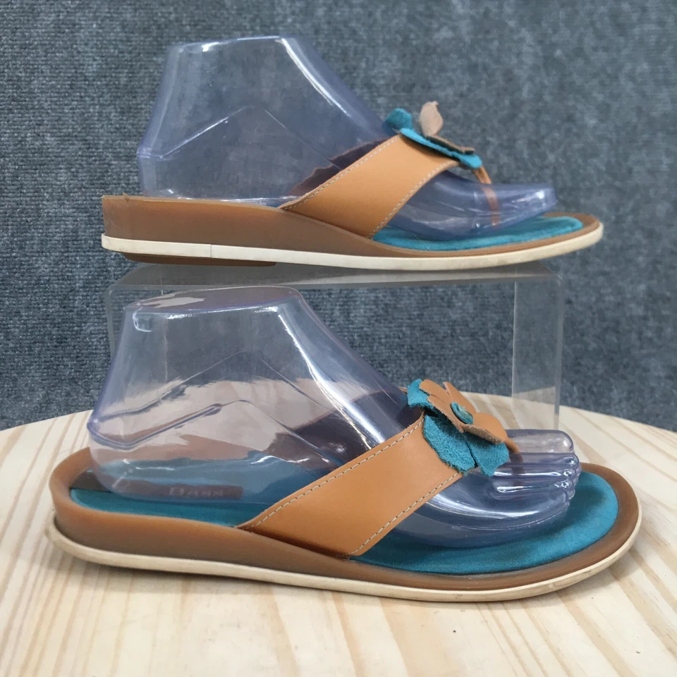 Bass Sandals Womens 9 M Casual Slip On Thong Flip Flops Brown Blue Italy Made - Image 1 of 4