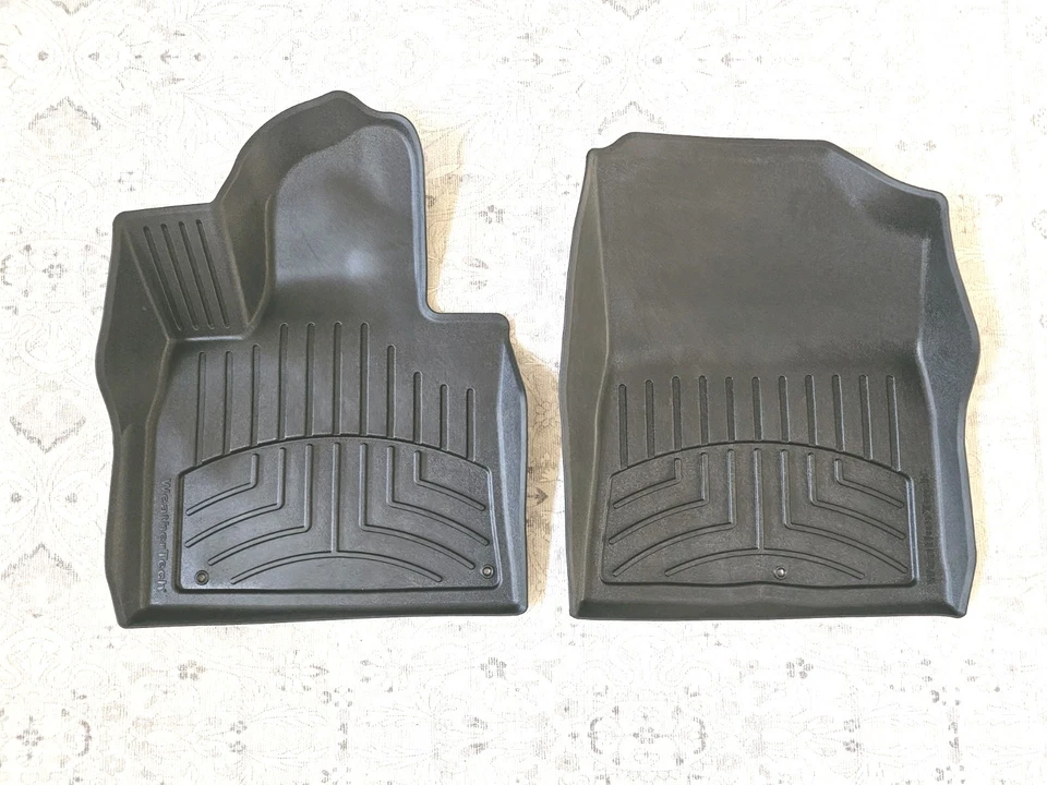 Alfombrillas KIA SORENTO 2021-2025 WeatherTech revestimiento de piso (solo alfombrillas delanteras) Foto 1 de 4