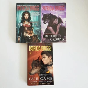 Patricia Briggs Alpha and Omega (1-3) Lot Cry Wolf Fair Game Hunting Ground PB - Foto 1 di 5