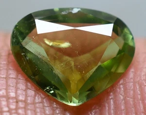 01.45 CT Beautiful Natural Green Tourmaline Cut Gemstone From Afghanistan - Imagen 1 de 7