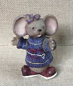 School Kid Mouse In Heart Sweater Resin Figurine Rustic Cottage Anthropomorphic - Picture 1 of 8