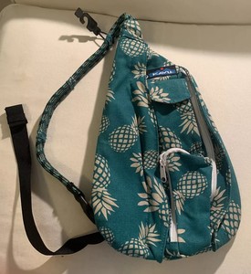 kavu halfmoon sling