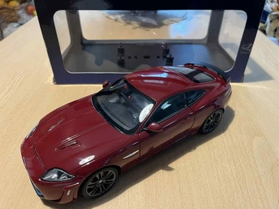 Jaguar XKR-S Autoart 1/18 Dark Red 73642 - Immagine 1 di 4