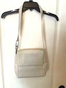 Echtleder Damen Schulterriemen Handtasche Elfenbein 2 Außentaschen mit Reißverschluss - Bild 1 von 5