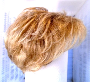 Wig by Raquel Welch Signature Collection Winner Average Size R25 Ginger Blonde - Picture 1 of 11
