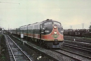 Southbound Train 1 The City of New Orleans, Richton Illinois - Cartolina ferroviaria - Foto 1 di 2