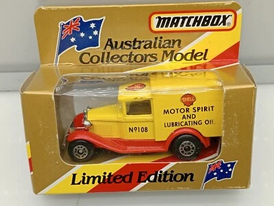 Matchbox Superfast / MB 038 - Furgoneta Ford Modelo A - Amarillo y Rojo - Carcasa  Foto 1 de 4