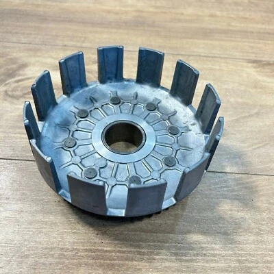 1993 93-94 Yamaha YZ250 YZ 250 / OEM Nice CLUTCH BASKET - Image 1 of 4